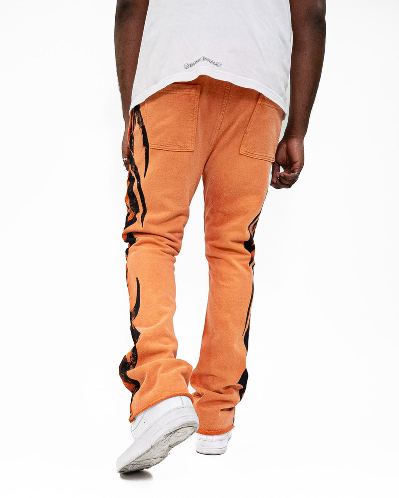 THE LOUNGE STACKED - VON