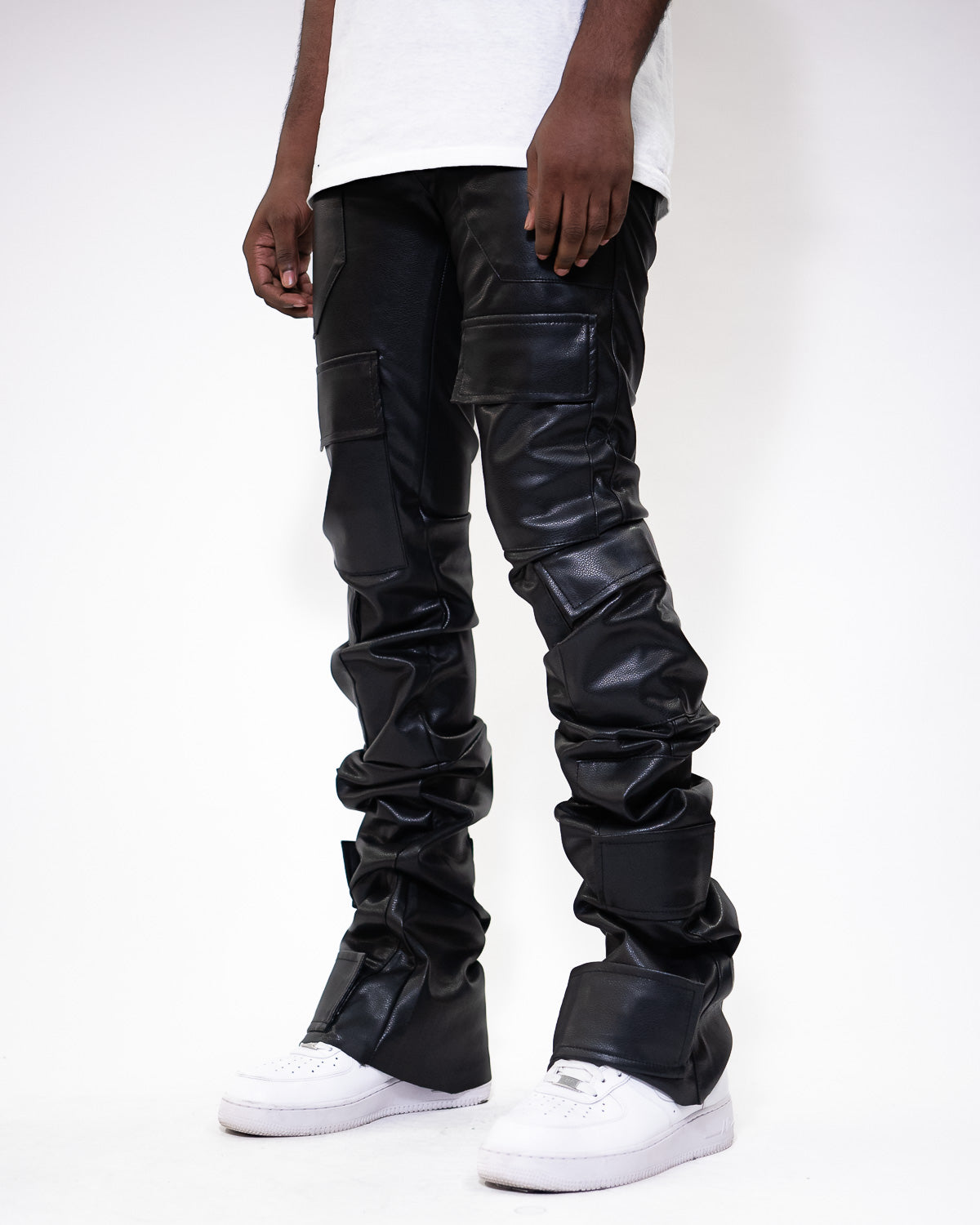 【関税&送料込】Golden  Wide Black Trousers In Denim Men's Black Denim Cotton Straight Leg Gold Printed Casual